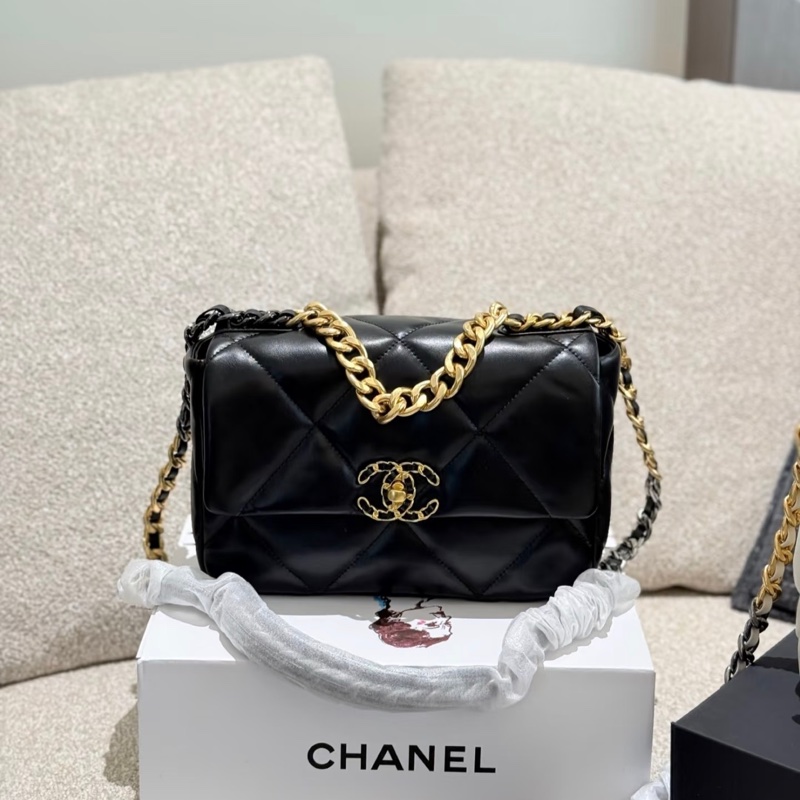 「JL精品代購」全新現貨 🆕CHANEL 19 Bag 菱格紋羊皮手提肩背包 26 黑金-0