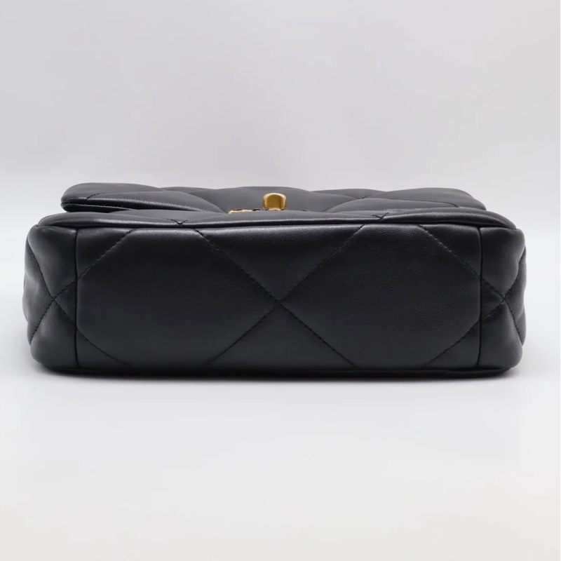 「JL精品代購」全新現貨 🆕CHANEL 19 Bag 菱格紋羊皮手提肩背包 26 黑金-4