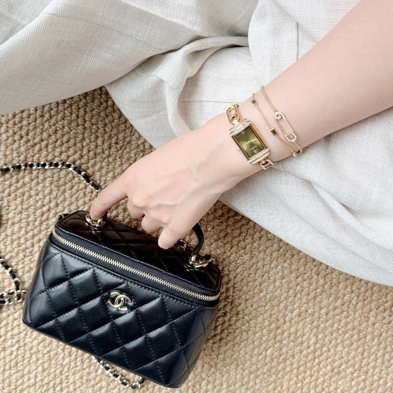 CHANEL - 黑色金釦羊皮菱格手提斜背長盒子-0