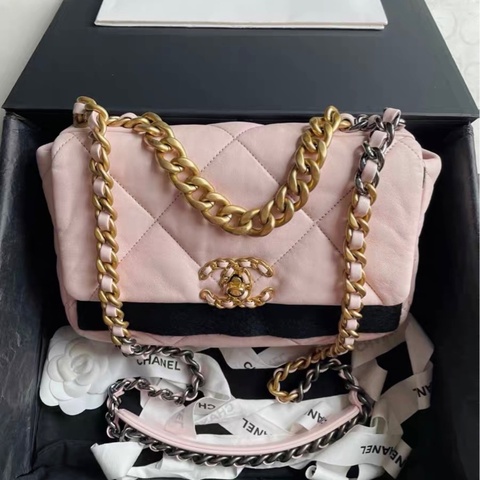 【全新✨ 全網最低價！】Chanel 香奈兒 19bag 櫻花粉色 小號 芯片款（下單前先詢問庫存❗️）