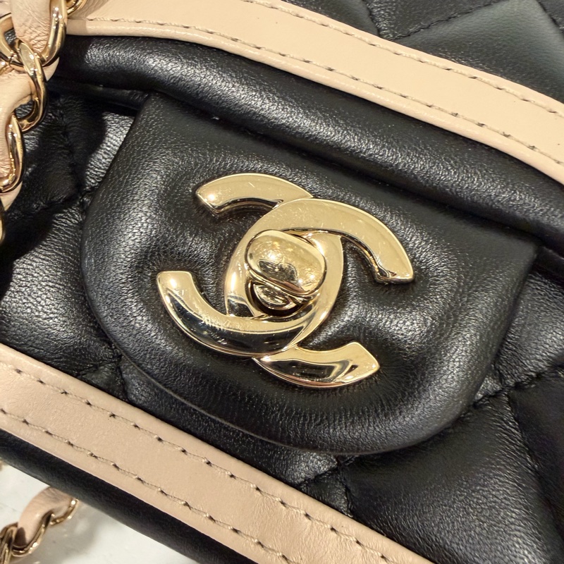 Chanel 粉色滾邊 拼色包 🩷敲可愛-7