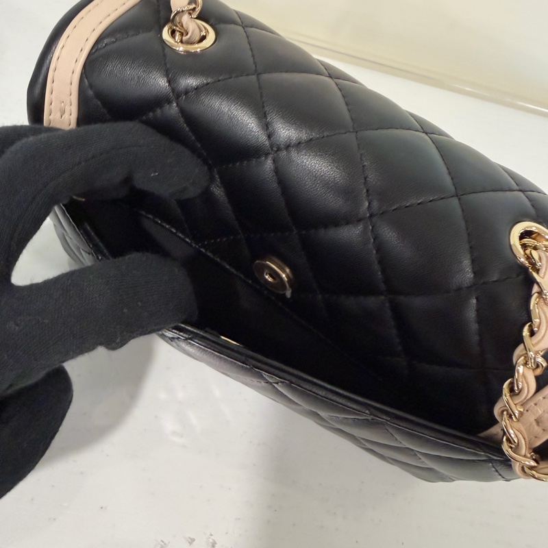 Chanel 粉色滾邊 拼色包 🩷敲可愛-11