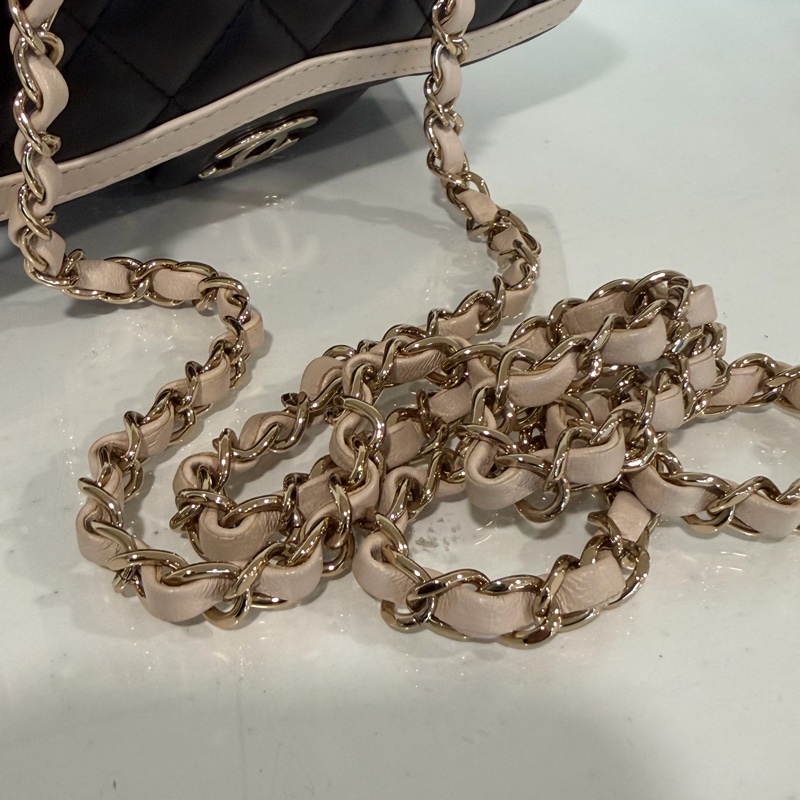 Chanel 粉色滾邊 拼色包 🩷敲可愛-12