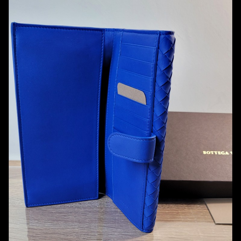 BV 🔷️質感藍 全新 編織長夾 雙面可用-7