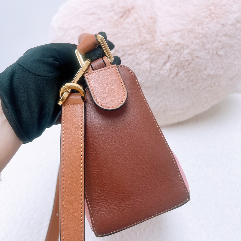 Loewe puzzle 啡拼粉小號幾何包-4