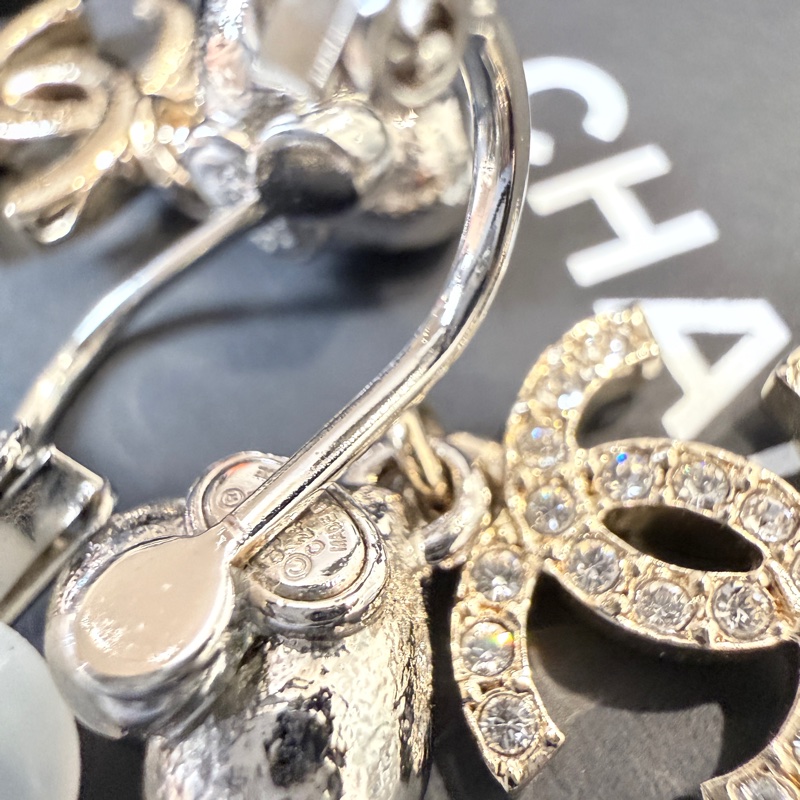 Chanel✨2023 愛心水晶垂掛耳環 夾式耳環-19