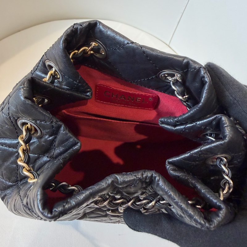 Chanel 黑色皮革後背包 🖤-1