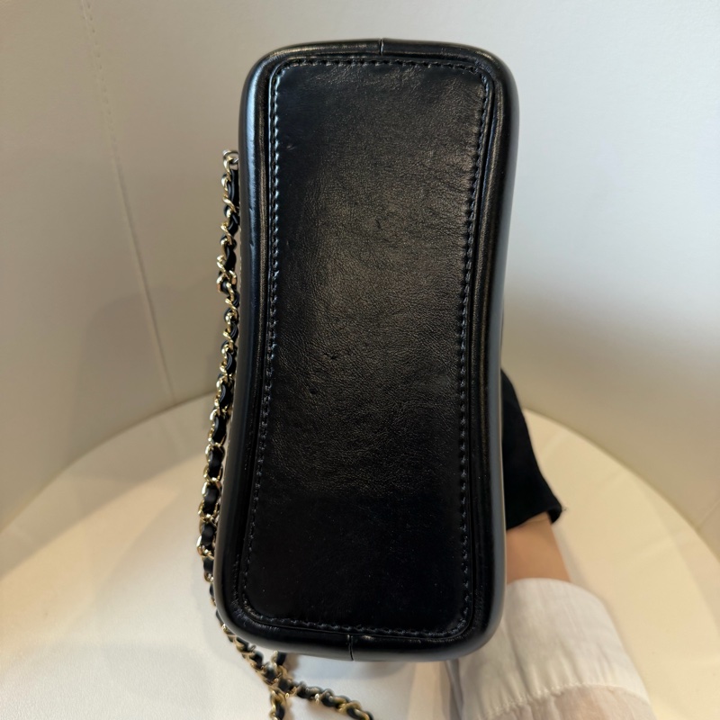 Chanel 黑色皮革後背包 🖤-14