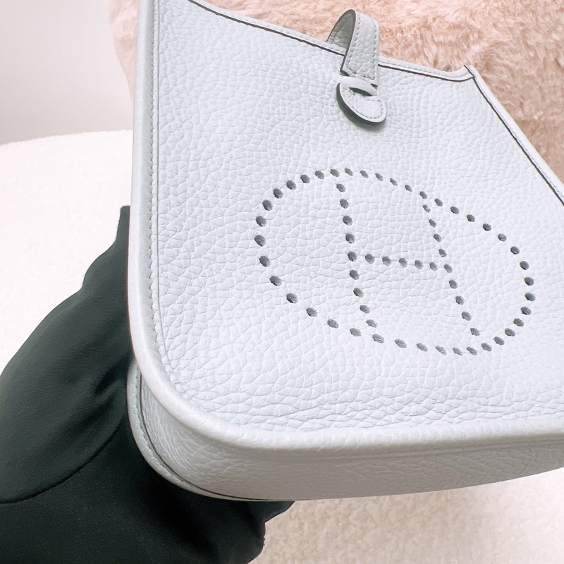 Hermes mini evelyne 聖杯藍銀扣 Z-2