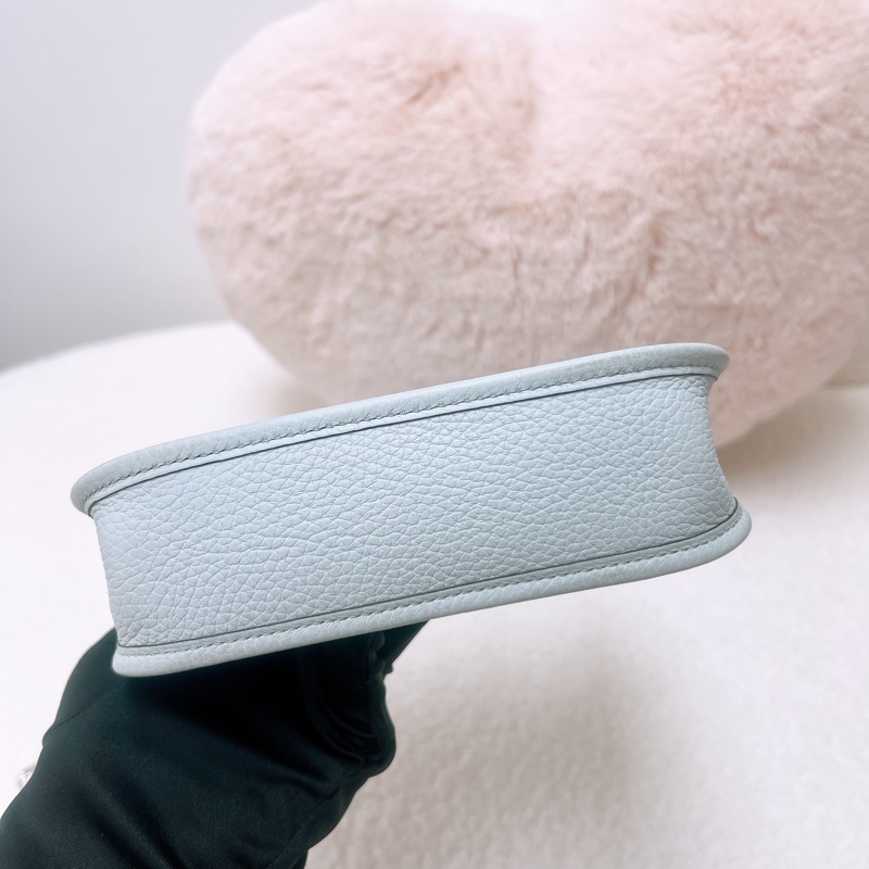 Hermes mini evelyne 聖杯藍銀扣 Z-3