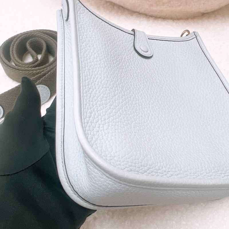 Hermes mini evelyne 聖杯藍銀扣 Z-7