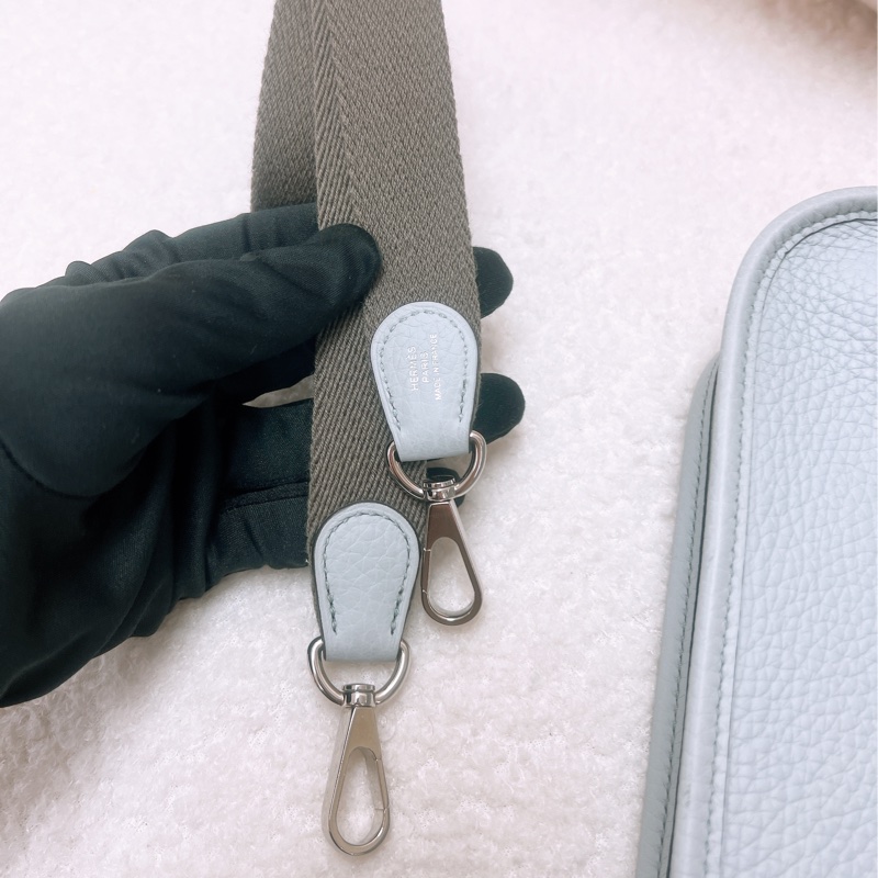 Hermes mini evelyne 聖杯藍銀扣 Z-10