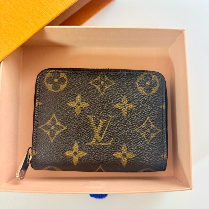 ✔️LV Louis Vuitton 路易威登 Monogram M60067 拉鏈零錢包-2