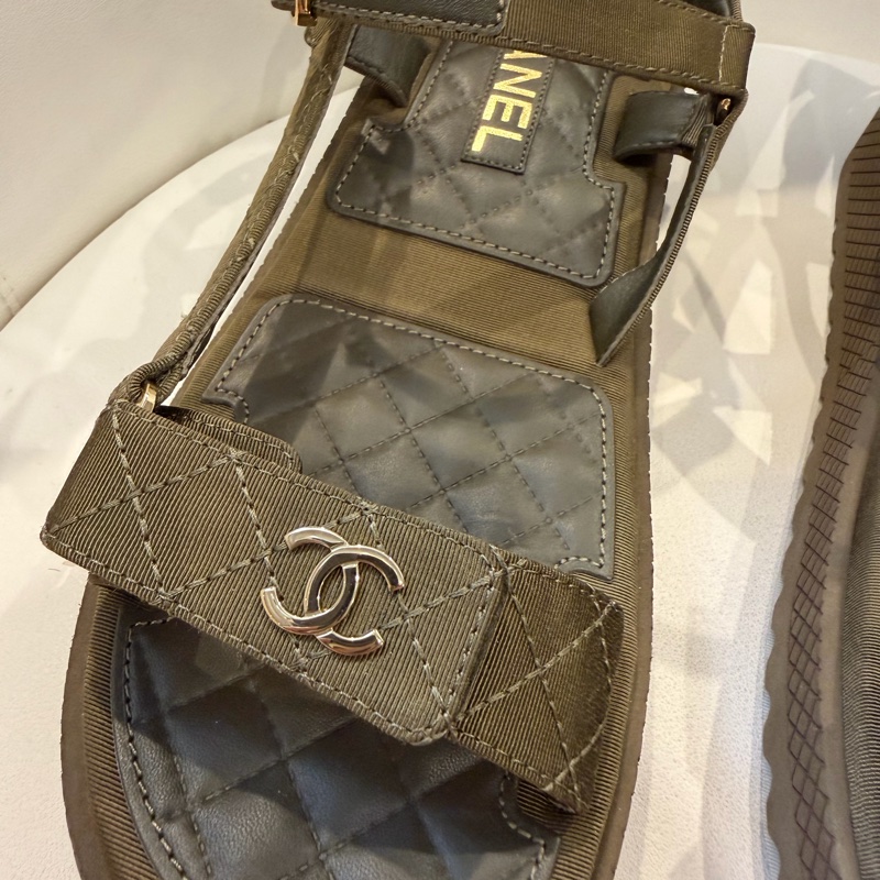 Chanel 橄欖綠 涼鞋 💚超級好看-3