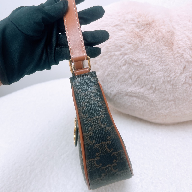 Celine ava 凱旋門老花腋下包-4