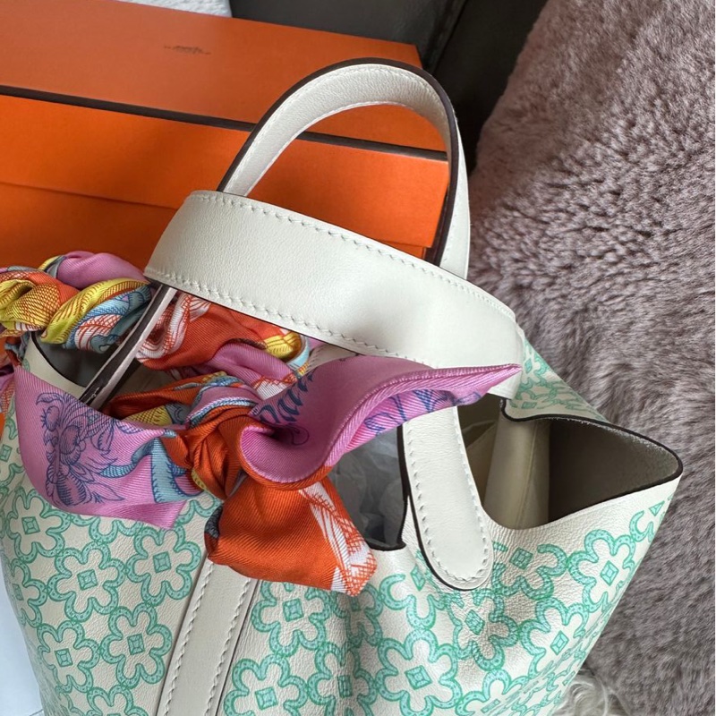 愛馬仕 菜籃子 18 超好價出  picotin 18 Hermès Picotin 18 Lucky Daisy 手提包 包包-8