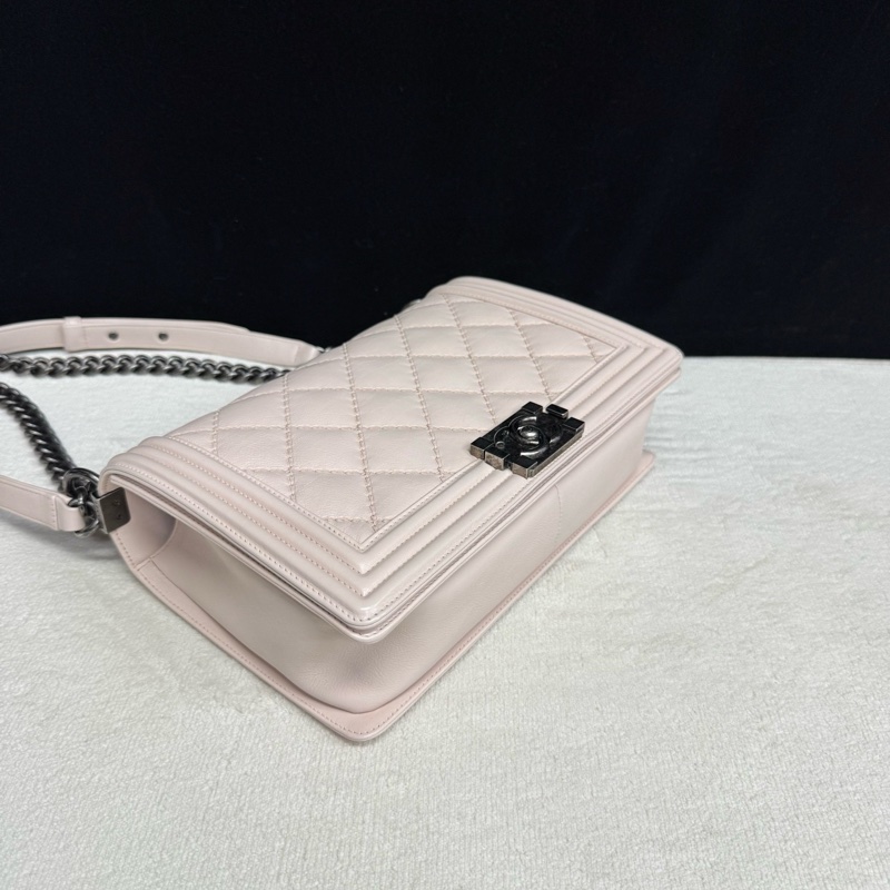 97新❤️Chanel香奈兒 粉色全皮大號Leboy鏈條包 鐳射18開，尺寸27*17*7cm-1