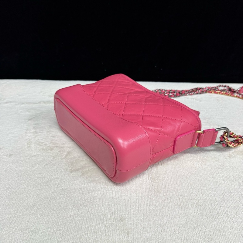 98新❤️Chanel香奈兒 粉色全皮小號流浪鏈條包 鐳射29開，尺寸28*15*8cm。-3