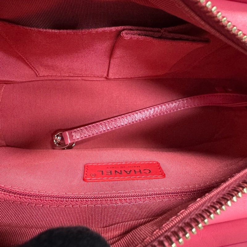 98新❤️Chanel香奈兒 粉色全皮小號流浪鏈條包 鐳射29開，尺寸28*15*8cm。-7