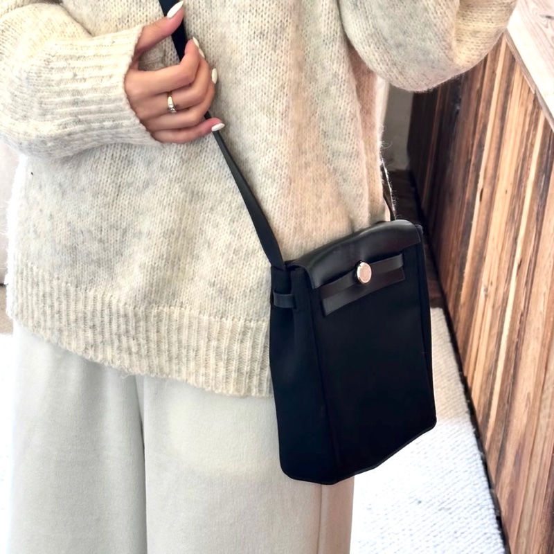【92新 ✨ 全網最低價！】 中古 HERMES 愛馬仕 Herbag Mini 黑色（下單前先詢問庫存❗️❗️）-0