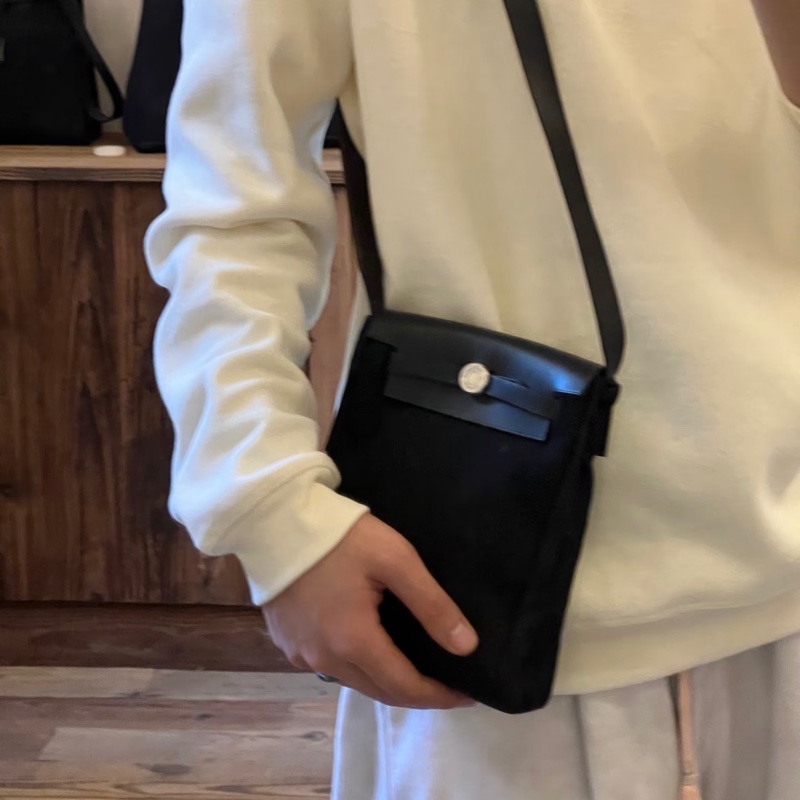 【92新 ✨ 全網最低價!】 中古 HERMES 愛馬仕 Herbag Mini 黑色(下單前先詢問庫存❗️❗️)-1