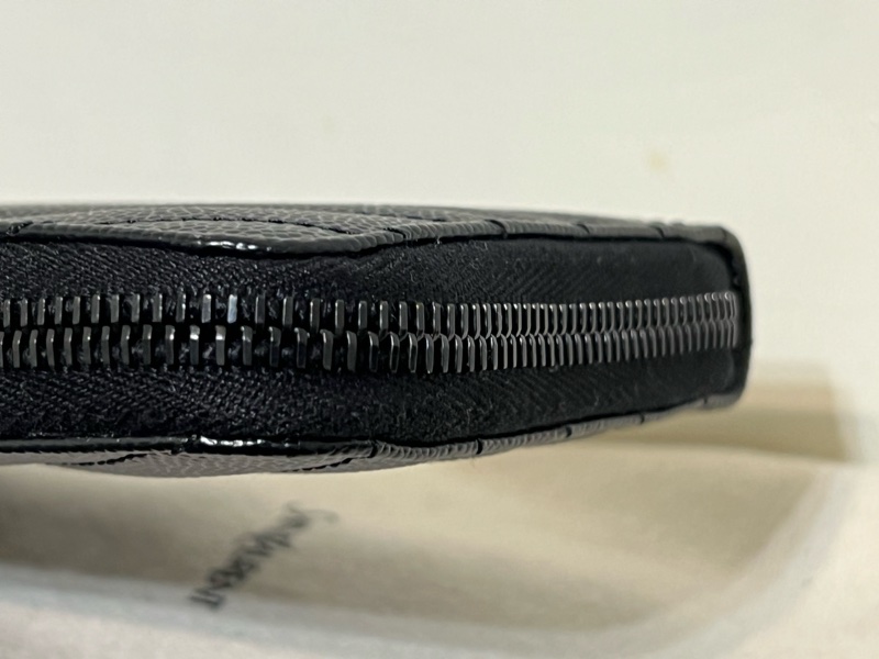 YSL So Black Logo山形紋長夾-8