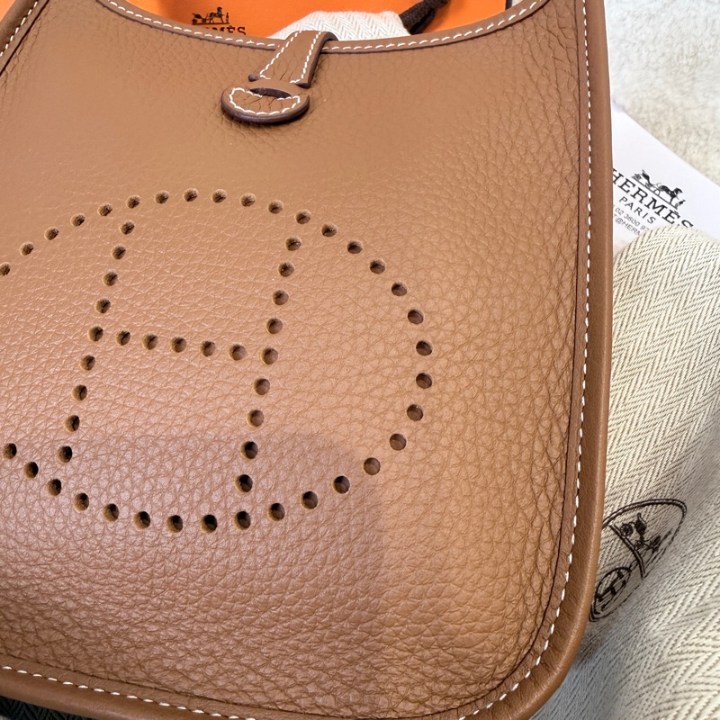 HERMES✨ mini Evelyne 16 金棕金釦小包 W刻 2025購證-5