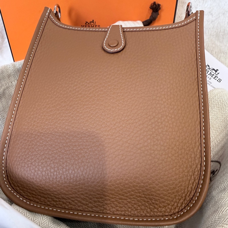 HERMES✨ mini Evelyne 16 金棕金釦小包 W刻 2025購證-11