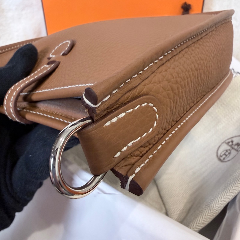 HERMES✨ mini Evelyne 16 金棕金釦小包 W刻 2025購證-18