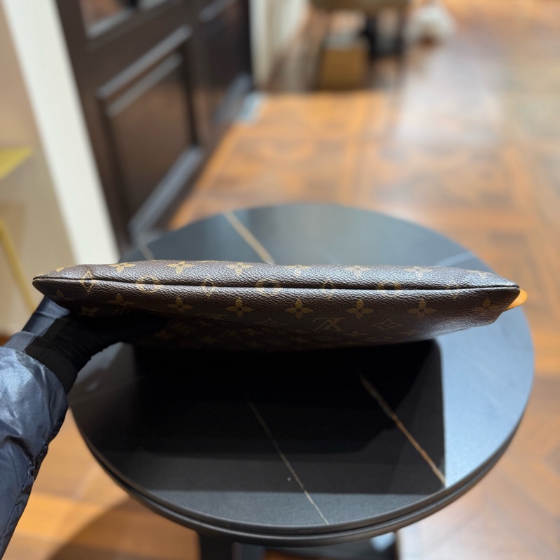 99新Louis Vuitton路易威登 老花手拿包 男女同款-4