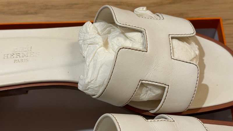 Hermes 白色 Oran涼鞋 有使用痕跡 台灣購入 37.5-3