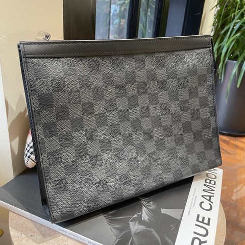 98新LV棋盤格手拿包洗漱包 中號