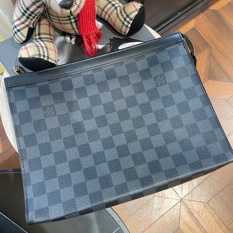 98新LV棋盤格手拿包洗漱包 中號-1