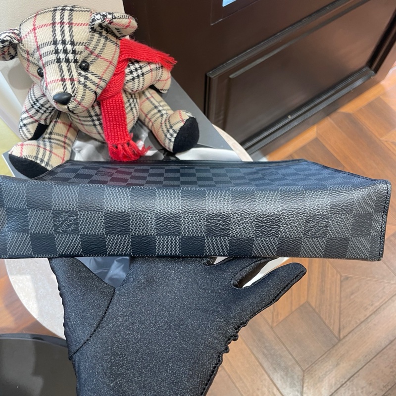 98新LV棋盤格手拿包洗漱包 中號-4