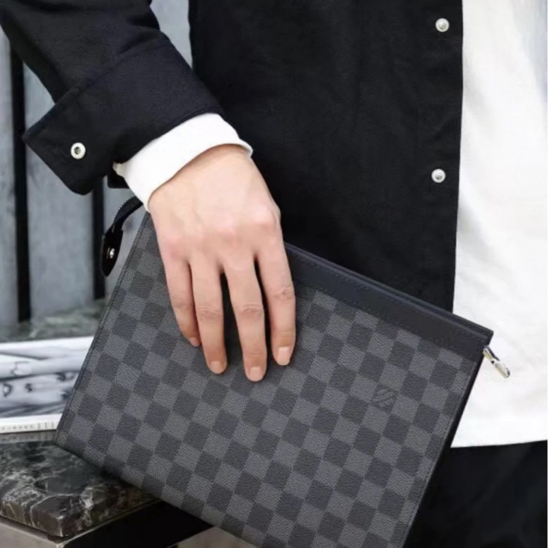 98新LV棋盤格手拿包洗漱包 中號-6