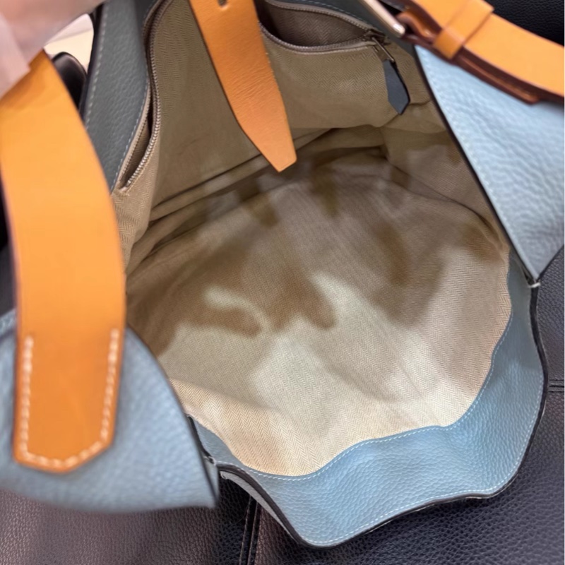 (閒置放置品)Hermes 愛馬仕marwari牛皮單肩包-1