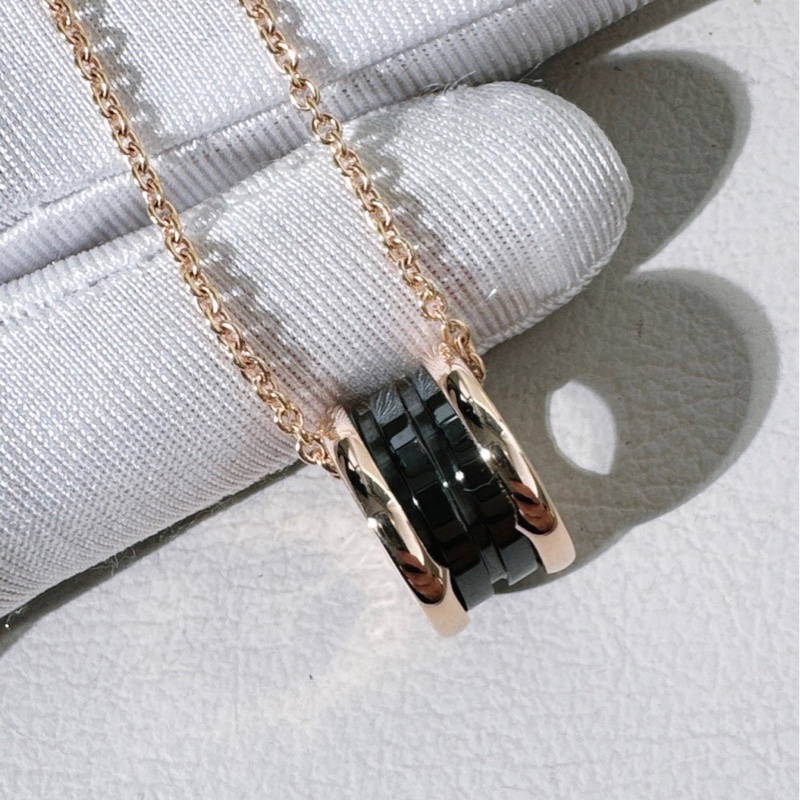 Bvlgari寶格麗 黑陶瓷彈簧18k玫瑰金項鍊 三檔️調節扣 附件:盒子、保卡 ,2018年購入,經典百搭 男女同款 好價走-2