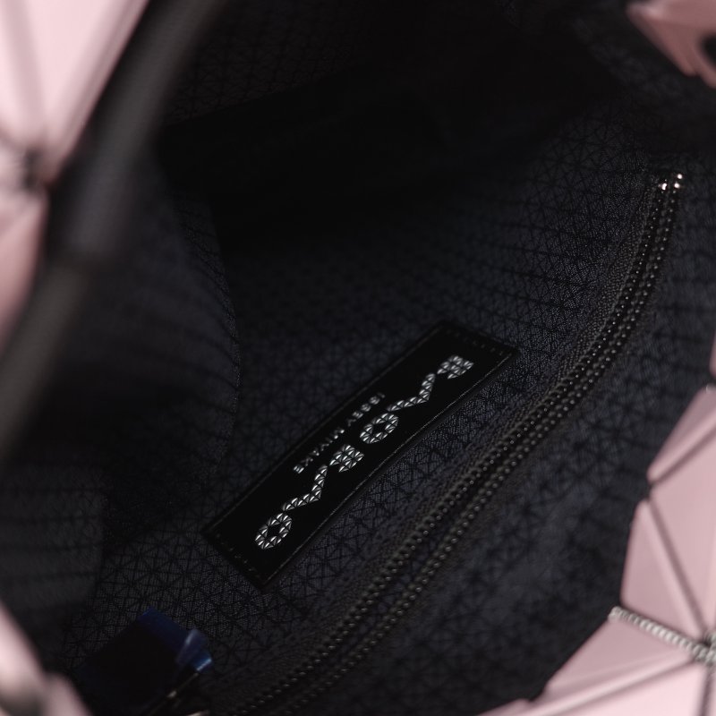 Issey Miyake 三宅一生 Bao Bao Wring 霧面煙燻粉 聚酯纖維 束口抽繩水桶肩背包-9