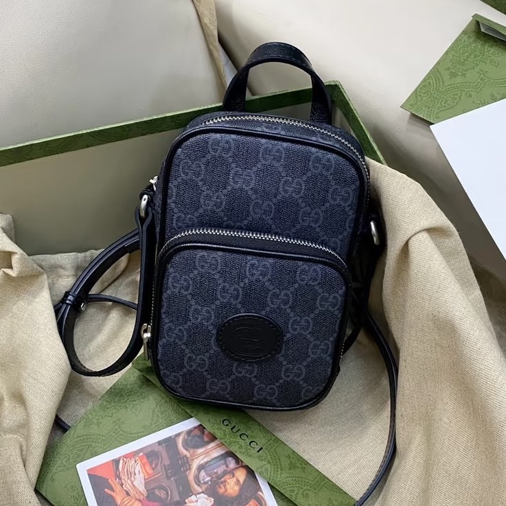 中性款必入🫵99新cp值超高⬆️Gucci古馳全黑老花小包手機包相機包單肩斜挎包-0