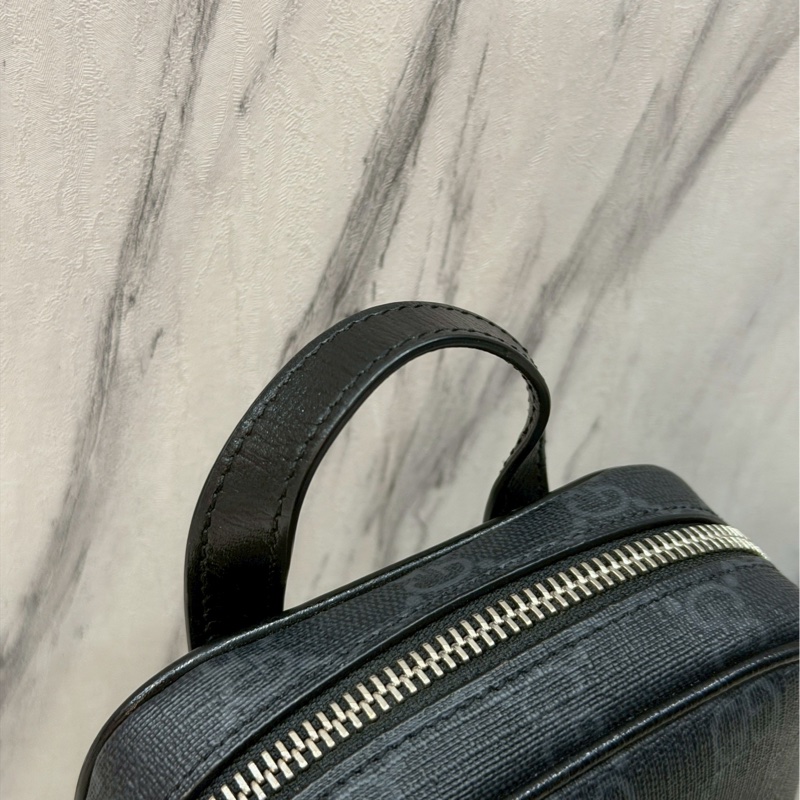 中性款必入🫵99新cp值超高⬆️Gucci古馳全黑老花小包手機包相機包單肩斜挎包-15