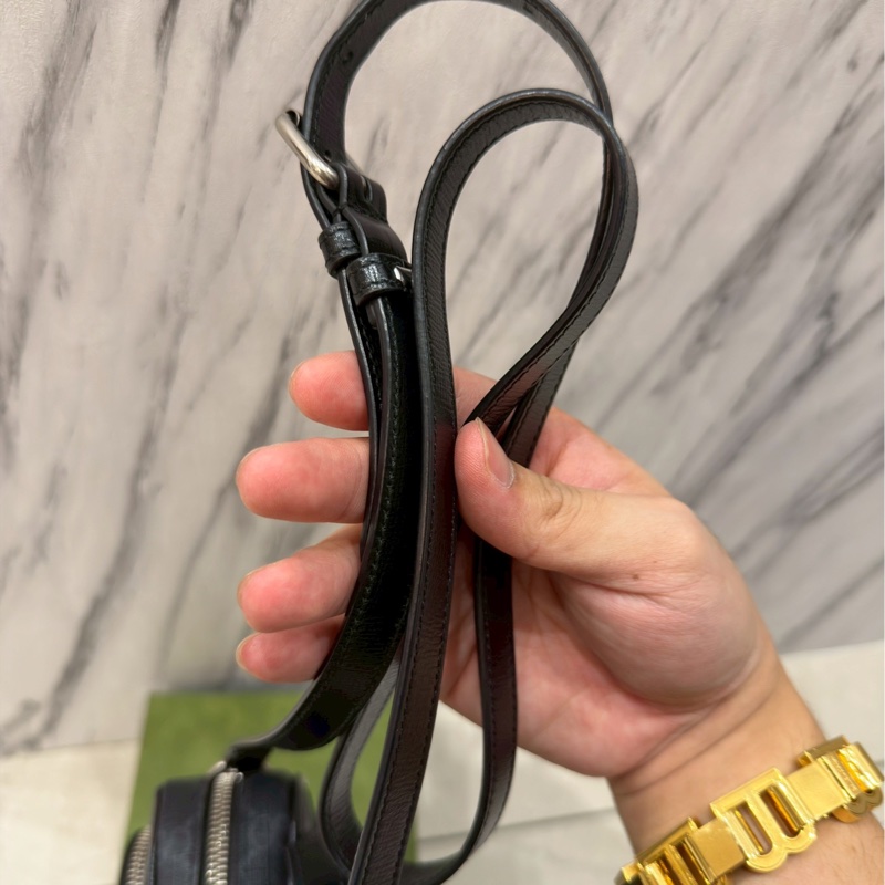中性款必入🫵99新cp值超高⬆️Gucci古馳全黑老花小包手機包相機包單肩斜挎包-20