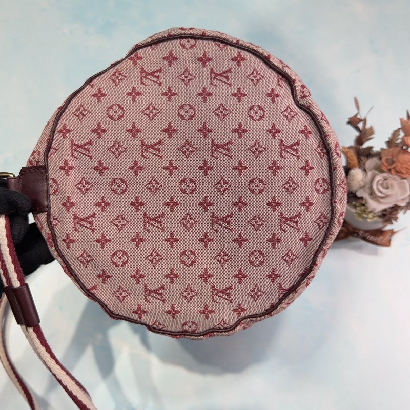 LV 粉紅帆布束口水桶包-6