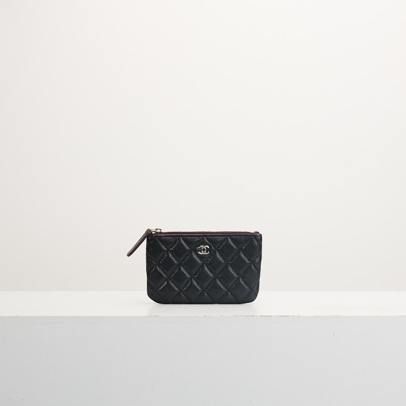 二手Chanel 一字拉鍊零錢包/黑銀牛-0