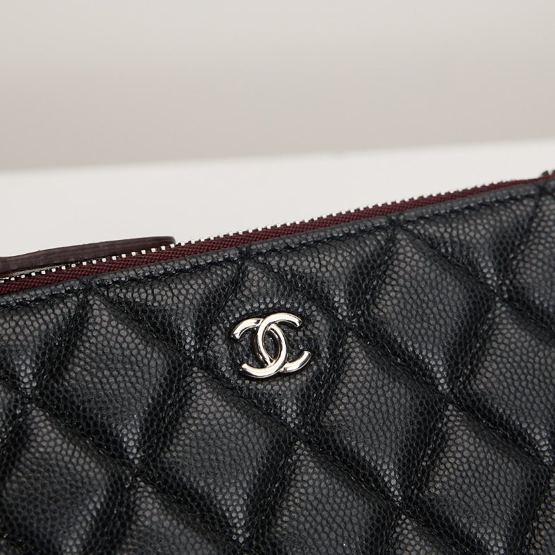 二手Chanel 一字拉鍊零錢包/黑銀牛-5