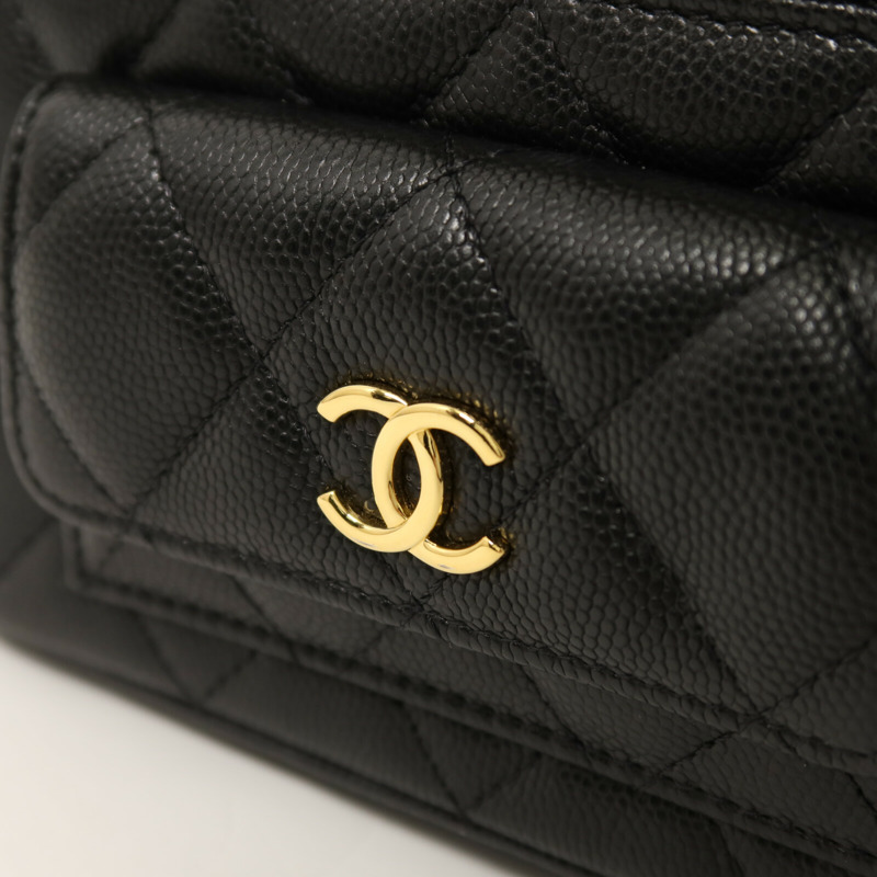CHANEL 牛皮皮革Vanity Case金扣鏈帶肩背袋-8