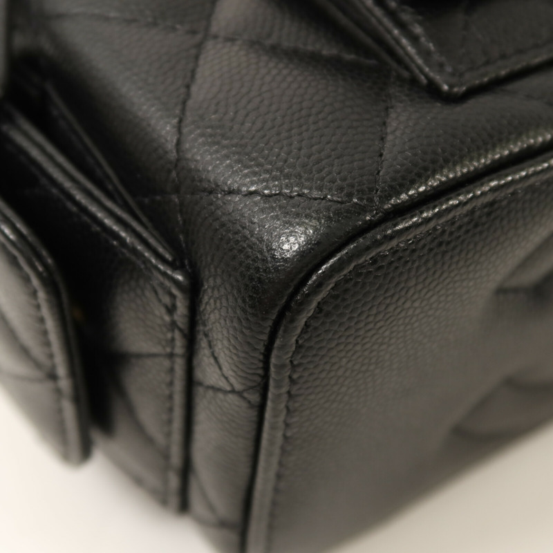 CHANEL 牛皮皮革Vanity Case金扣鏈帶肩背袋-10