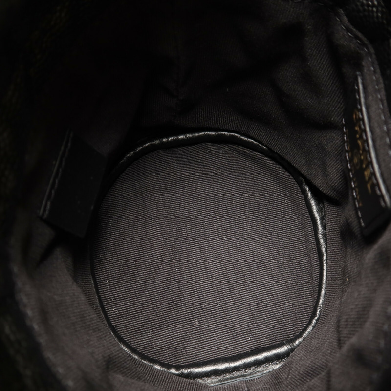 CHANEL 牛皮皮革Mini Bucket Bag金扣鏈帶肩背袋-4