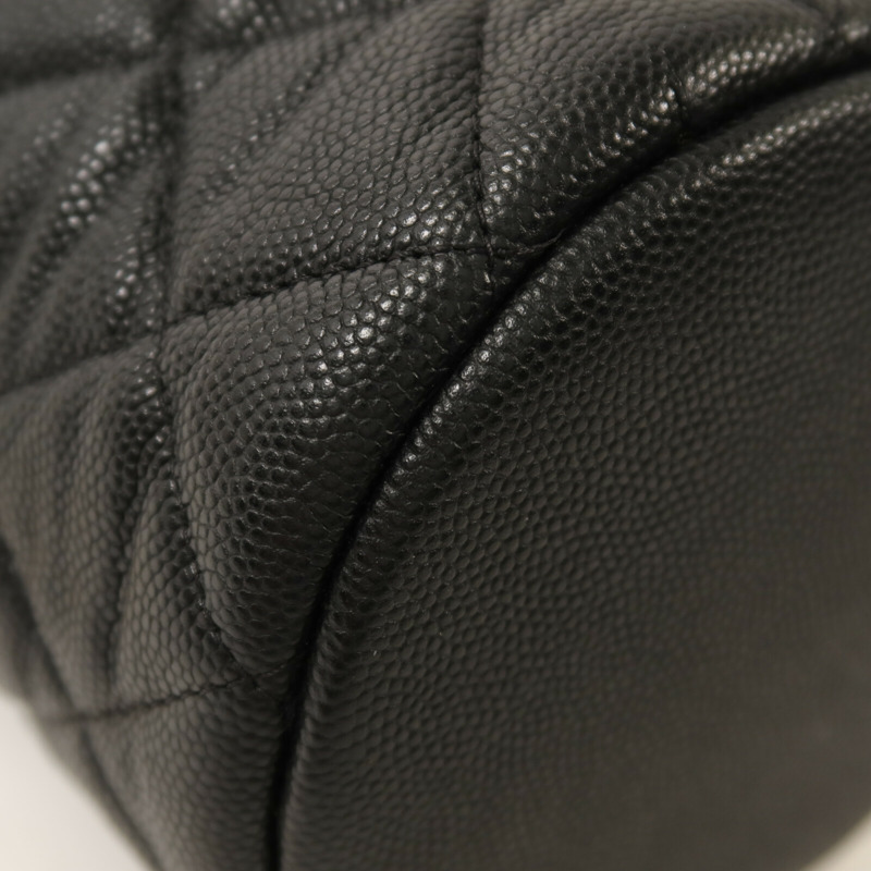 CHANEL 牛皮皮革Mini Bucket Bag金扣鏈帶肩背袋-11