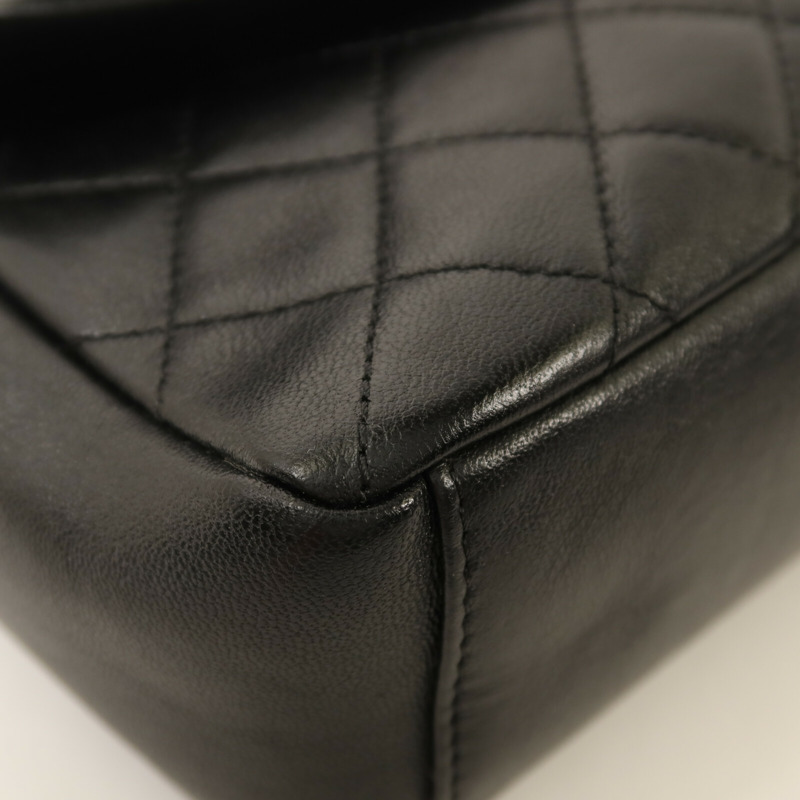 CHANEL 羊皮皮革Shoulder Bag金扣鏈帶肩背袋-9