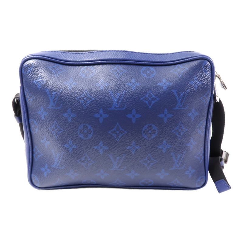 LOUIS VUITTON Taiga/Monogram Outdoor Messenger銀扣肩背袋-1